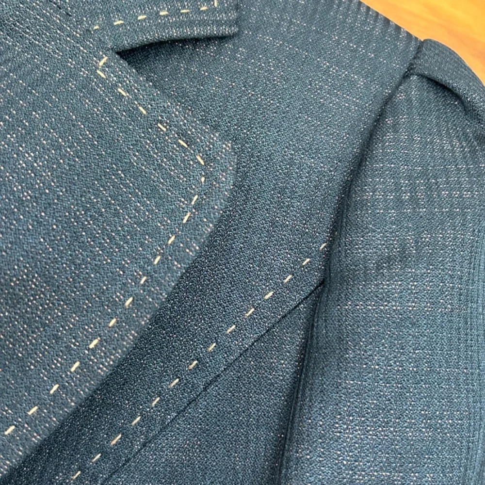 Nine West Classic Skirt Suit, Black Rust Woven Peplum with Stitching, Size 6 - Picture 6 of 16